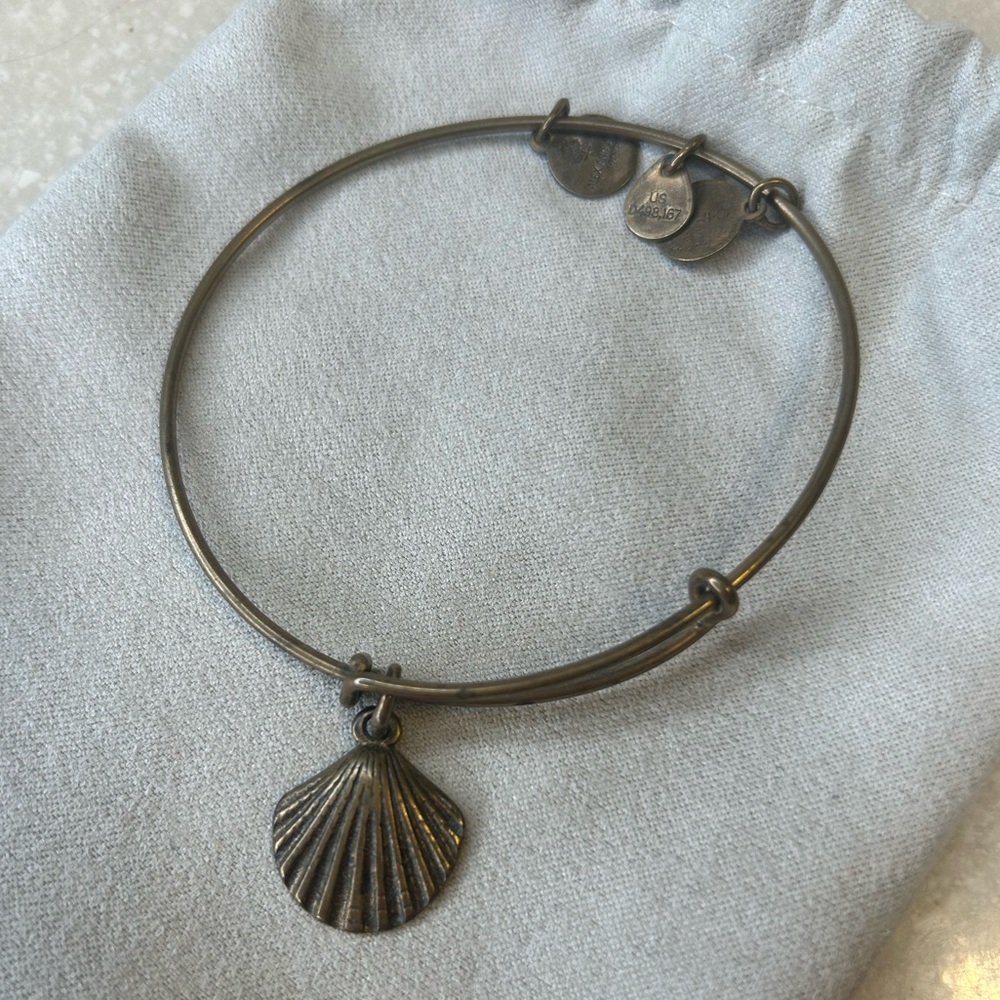 Alex and Ani Seashell bracelet